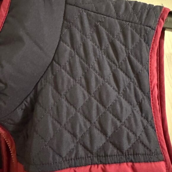 Equestrian/Preppy Fall Vest | Crown & Ivy Puffer in Berry and Navy Contrast S - Picture 4 of 8